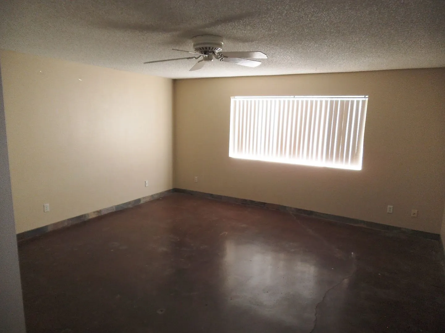 Scene 1 Condos — Photo 4