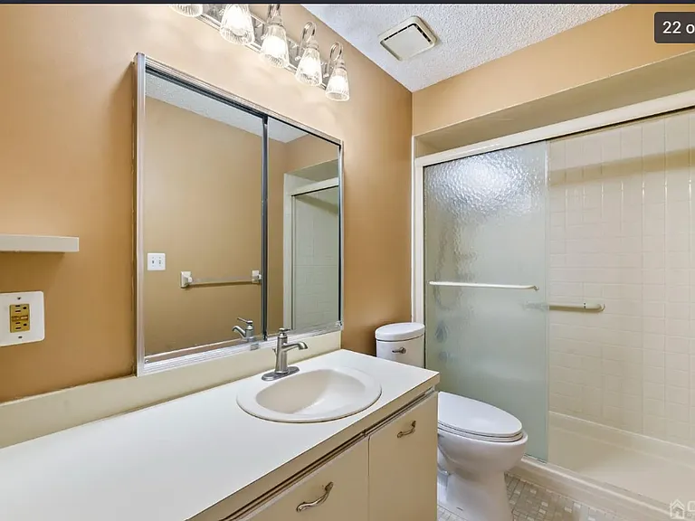 28 Carriage Pl — Photo 21