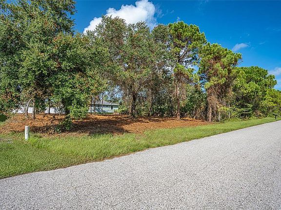 3rd image of 13433 Yager Ln