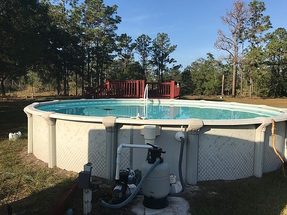 3rd image of 3701 Gardenia Dr