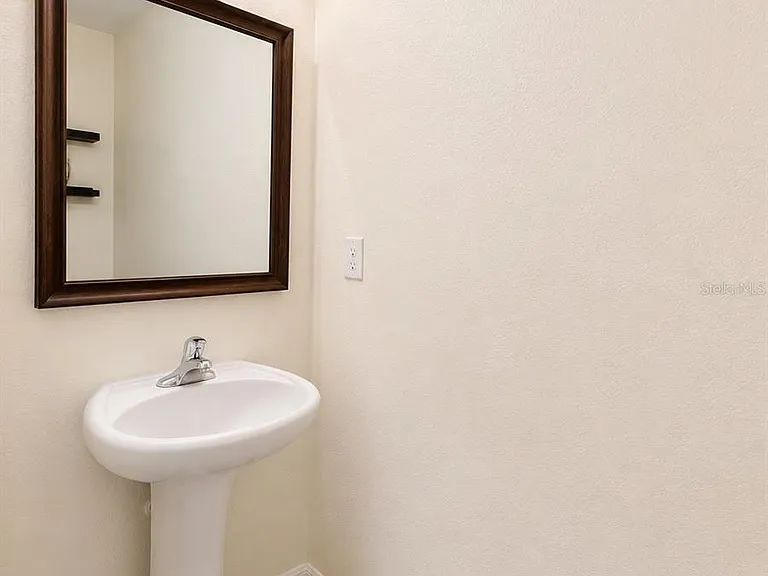 809 Lucent Sands Ct — Photo 5