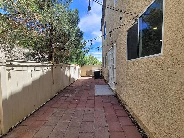 5668 Bonds Flat St — Photo 18