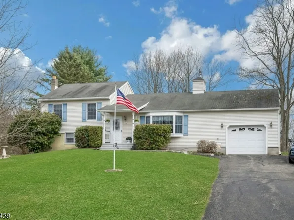 13 Willowbrook Dr, Frankford Twp., NJ 07826