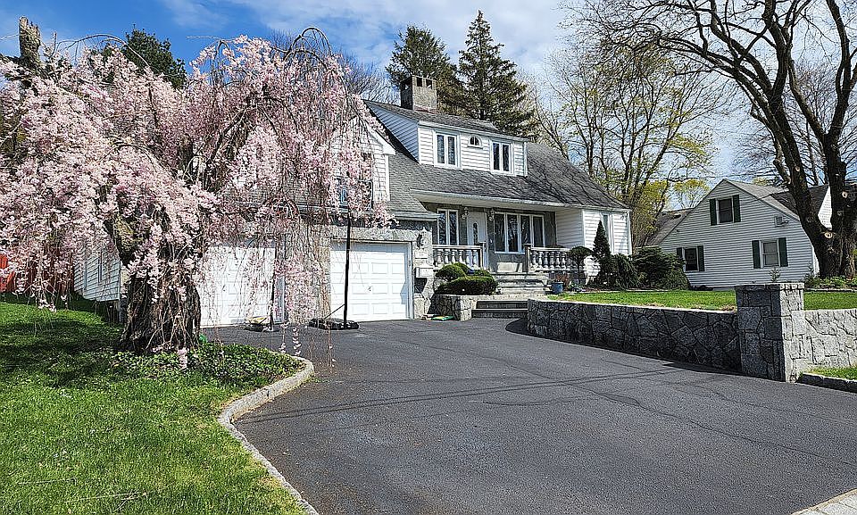 16 Francis St, Trumbull, CT 06611 Zillow