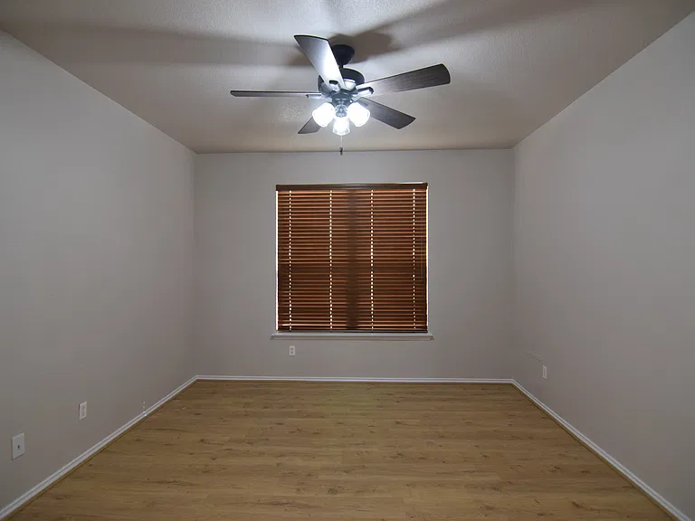 823 Tumbleweed Trl — Photo 9