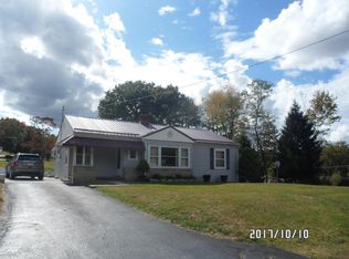 904 Woodland Rd, Rich Creek, VA 24147