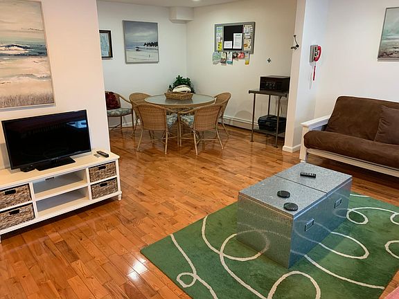 2nd image of 90-17 Holland Ave Floor 1