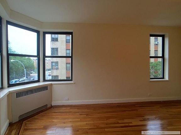 5th image of 100 Arden St APT 4B