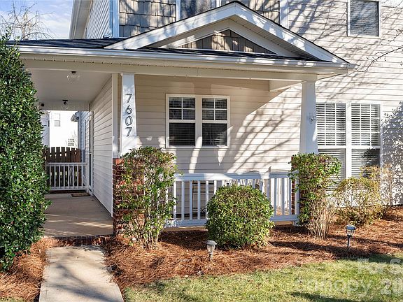 2nd image of 7607 Rolling Meadows Ln