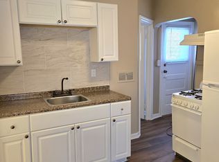 749 Front St APT 1, Aurora, IL 60505