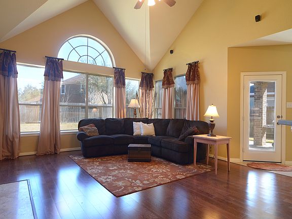 4th image of 3735 Sunset Manor Ln