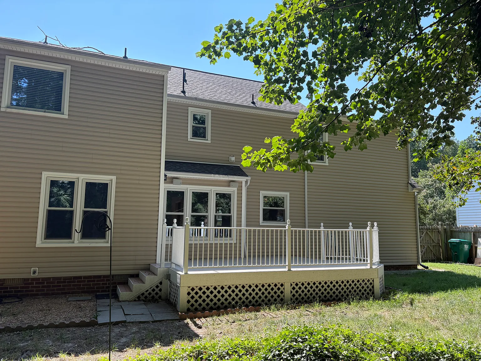4 bed, $2,700 — Photo 4