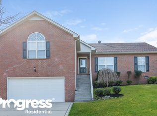 1047 Burnham Dr S, Hendersonville, TN 37075