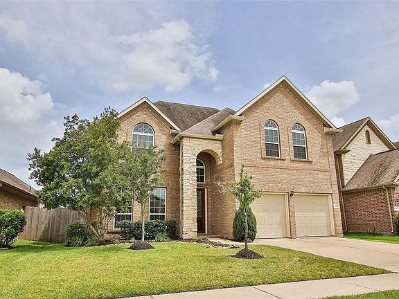 2nd image of 13023 Thorn Valley Ct