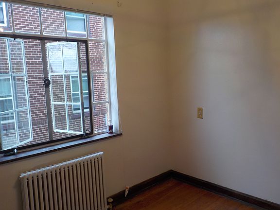3rd image of 2514 Hansford Pl APT 1