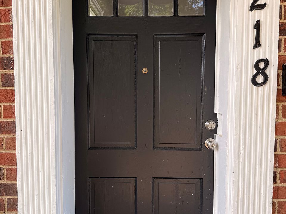 1st image of 218 Suffolk Ave #218