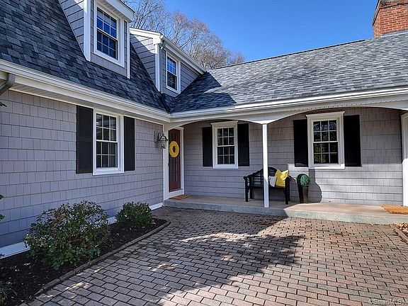 2nd image of 49 Tall Timbers Dr