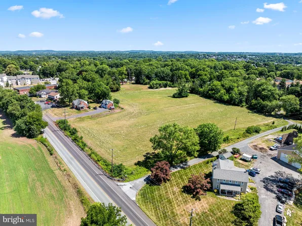 3815 Schuylkill Rd, Spring City, PA 19475