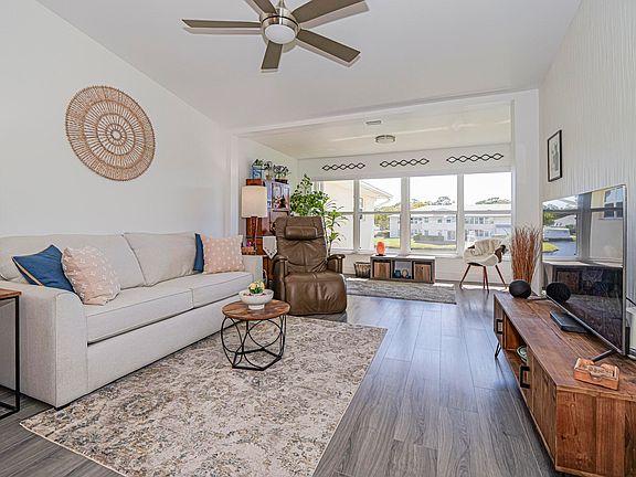 2nd image of 675 W Lake Jasmine Circle #206