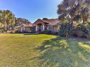 11655 N Basin Cove Point, Dunnellon, FL 34434