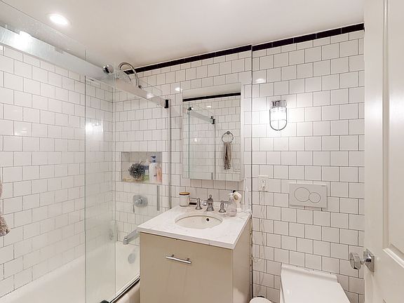 5th image of 21 Avenue B APT 502