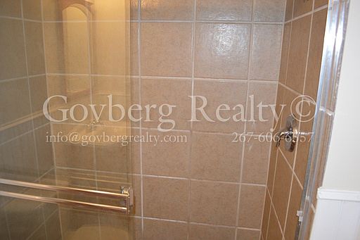 4th image of 2225 N Park Ave #B