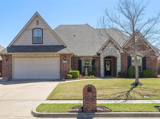 3164 E 143rd St S, Bixby, OK 74008