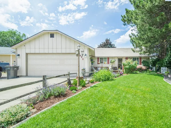 902 W 44th Pl, Kennewick, WA 99337