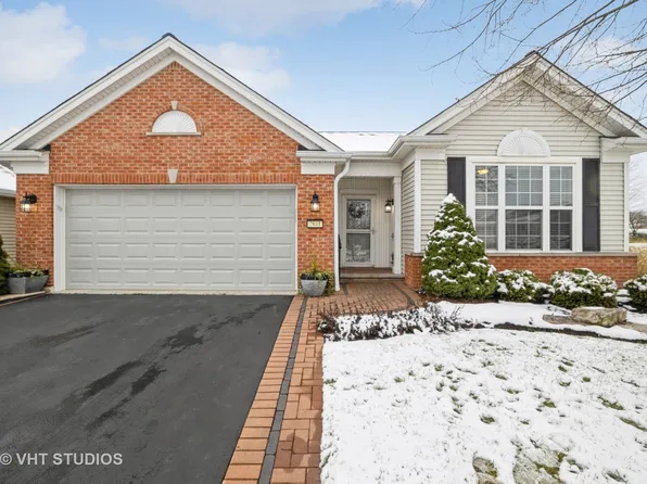 2841 Cascade Falls Cir, Elgin, IL 60124