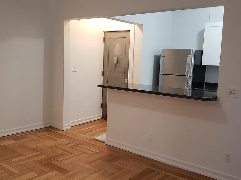 632 Ocean Pkwy #1 — Photo 4