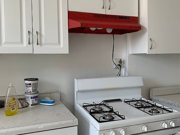 4th image of 952 N Damen Ave #3