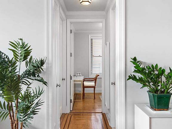3rd image of 128 Central Park S #11C