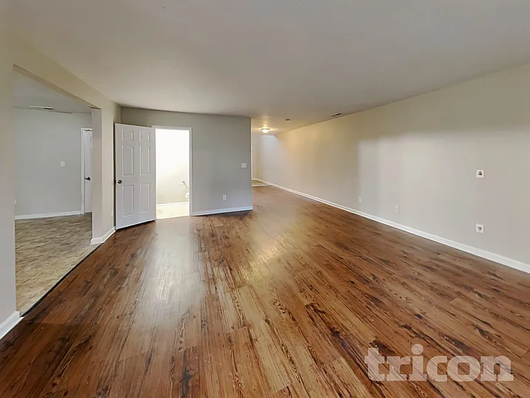 1810 Long Paw Ln — Photo 3