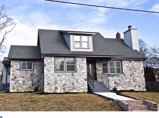 137 W Monroe Ave, Magnolia, NJ 08049