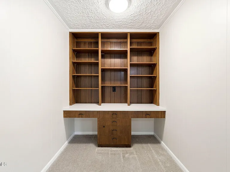 808 Chippendale Rd — Photo 18