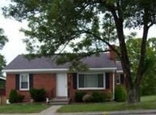 132 Sunset Dr, Frankfort, KY 40601