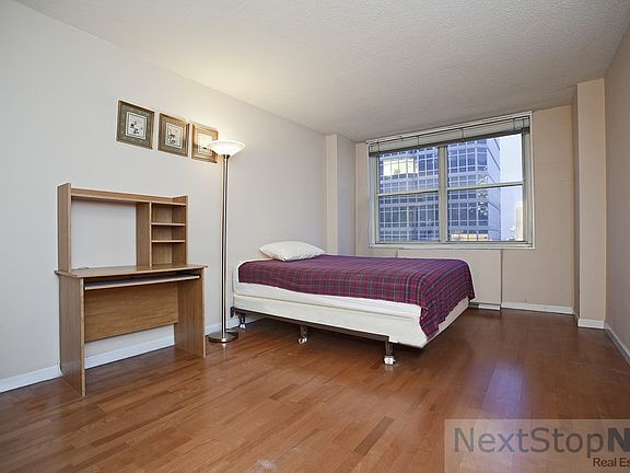 5th image of 245 E 54th St APT 25K