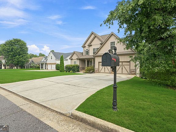 3rd image of 598 Willow Pointe Dr