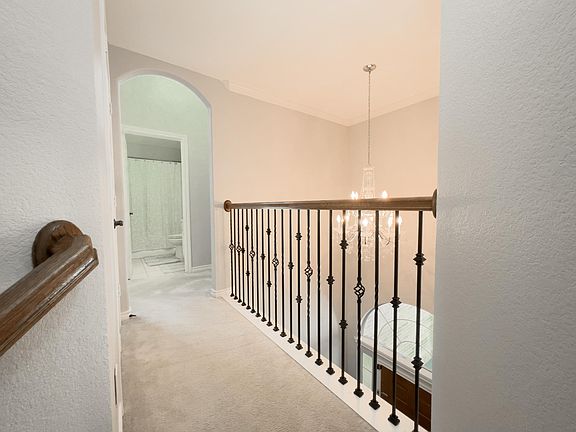 5th image of 5915 Ivy Glen Dr
