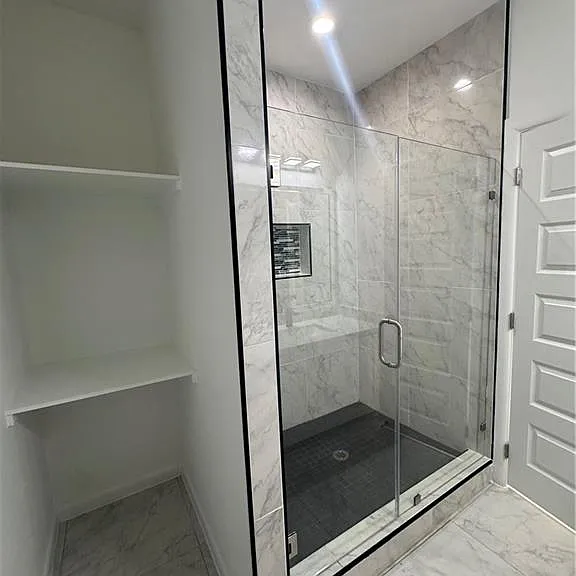 5804 Notre Dame Ave #3 — Photo 10