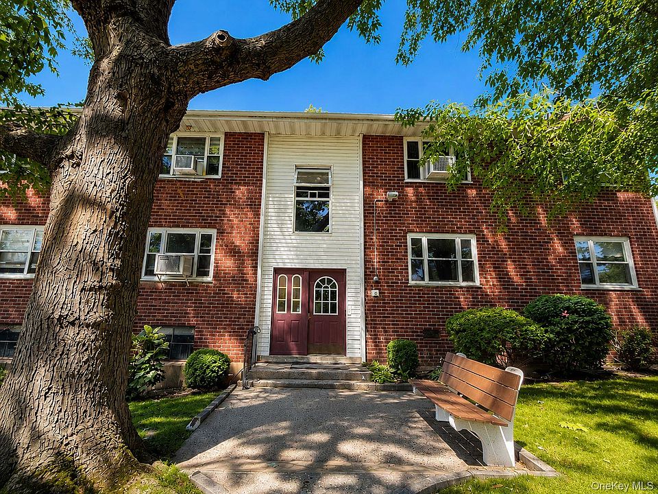 1st image of 6 DeHaven Drive #1E