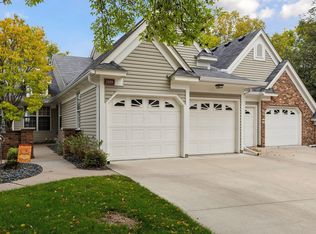 1219 Pond View Ln, White Bear Township, MN 55110