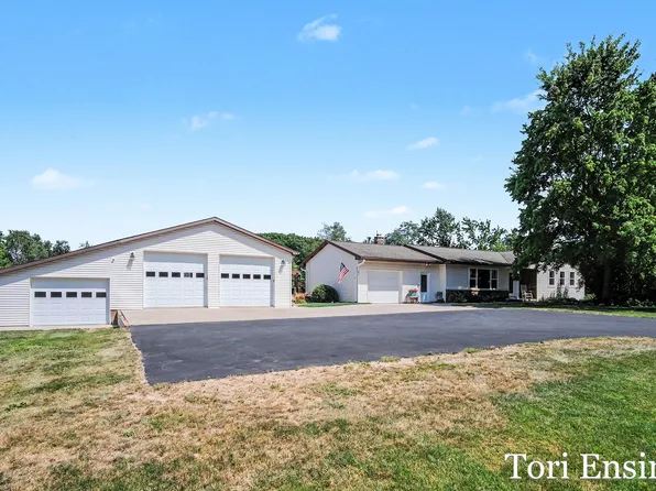 481 S Nevins Rd, Stanton, MI 48888
