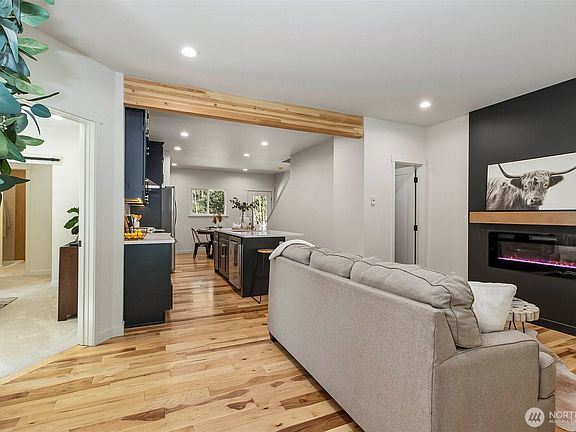 3rd image of 2816 Callow Road