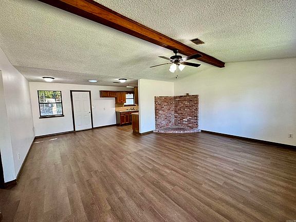 2nd image of 220 Long Beach Dr