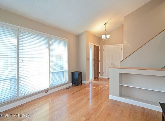 5th image of 206 N Brockway St APT 16