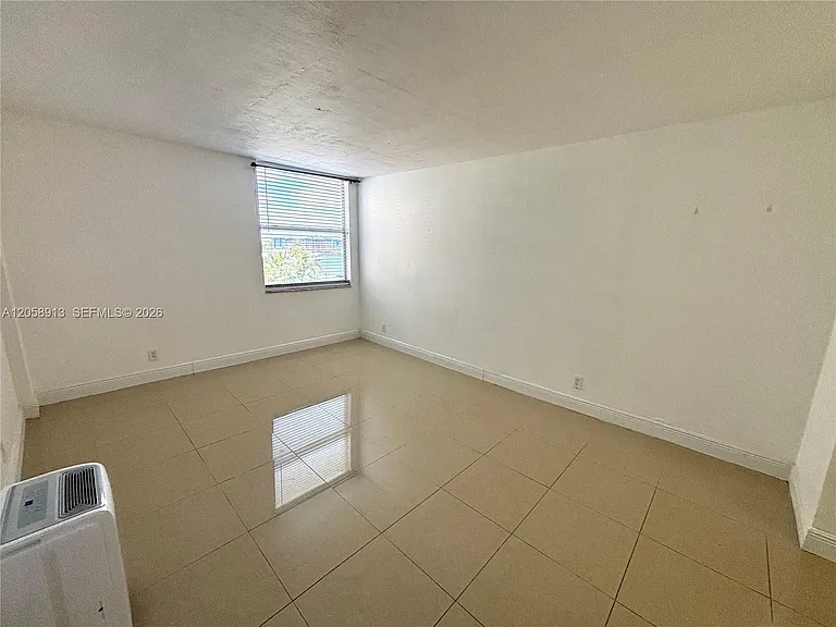 2935 NE 163rd St #5P — Photo 14