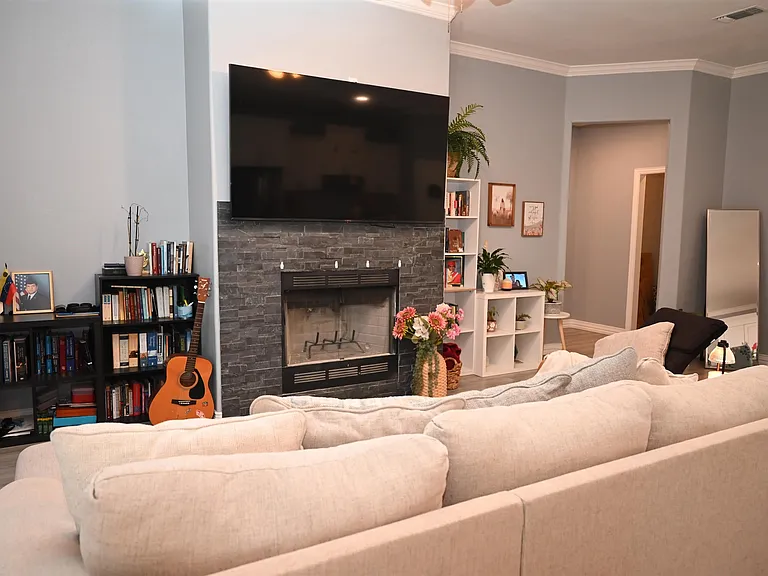320 Mariners Way — Photo 4