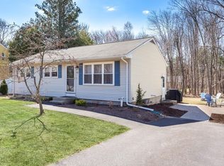 52 Daniels St, Franklin, MA 02038
