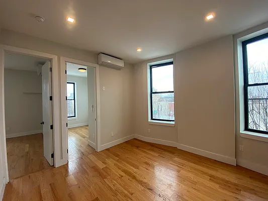 Rented by Hagstrom Management Inc | media 26